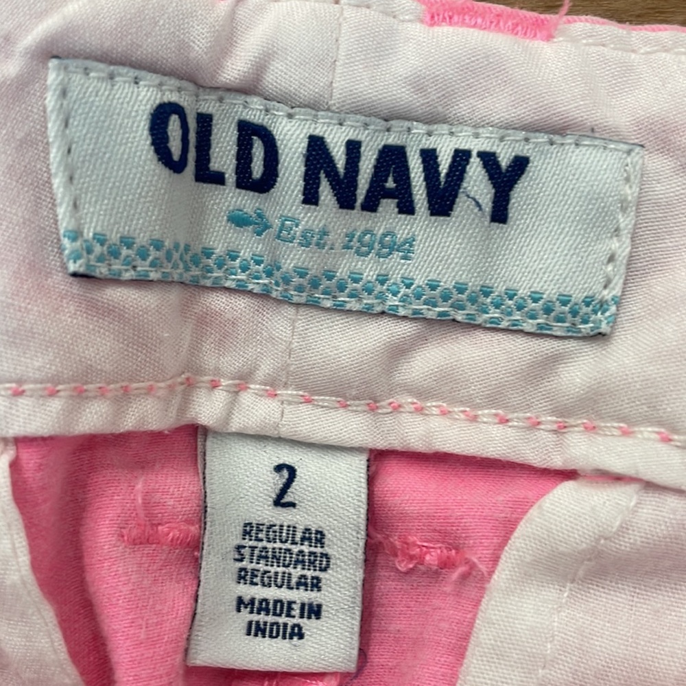 Old Navy shorts - Picture 2 of 3